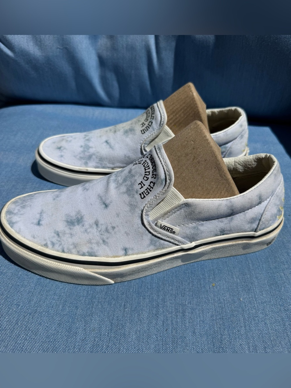 Vans Classic Slip-On Sneakers in White with Blue Tie-Dye - Picture 4 of 8